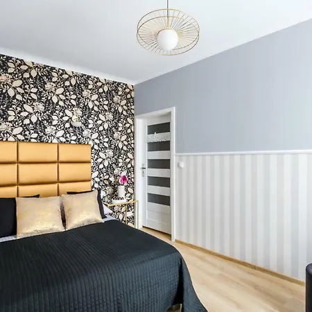 Guest house Clicktheflat Palace Of Culture View - *