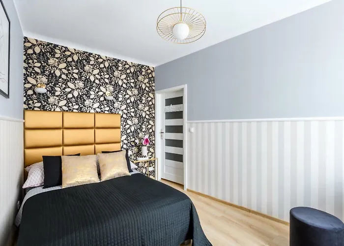 Guest house Clicktheflat Palace Of Culture View - *