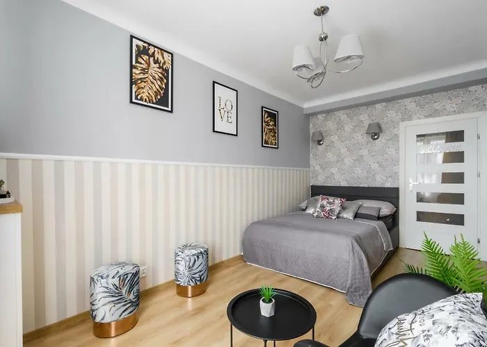 Clicktheflat Palace Of Culture View -