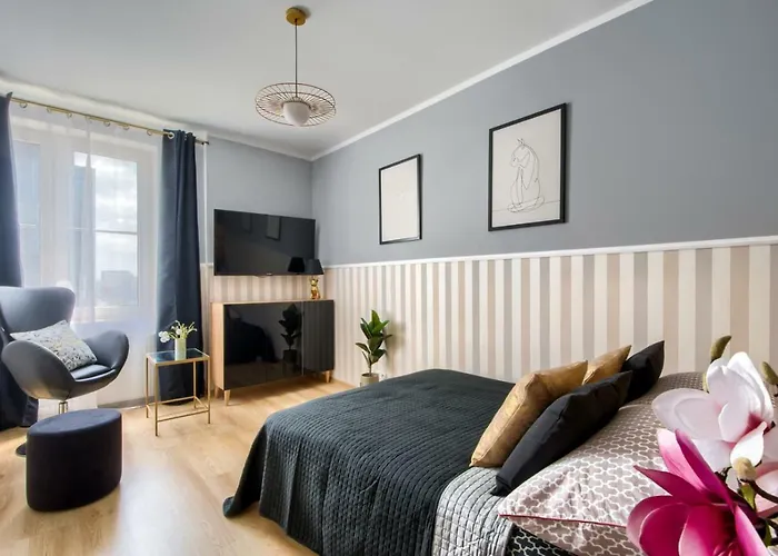 Clicktheflat Palace Of Culture View - Guest house