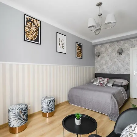 Clicktheflat Palace Of Culture View -